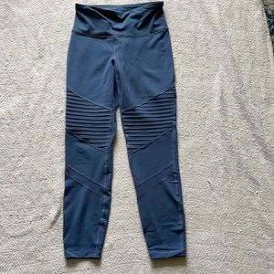 Old Navy Blue Elevate Leggings